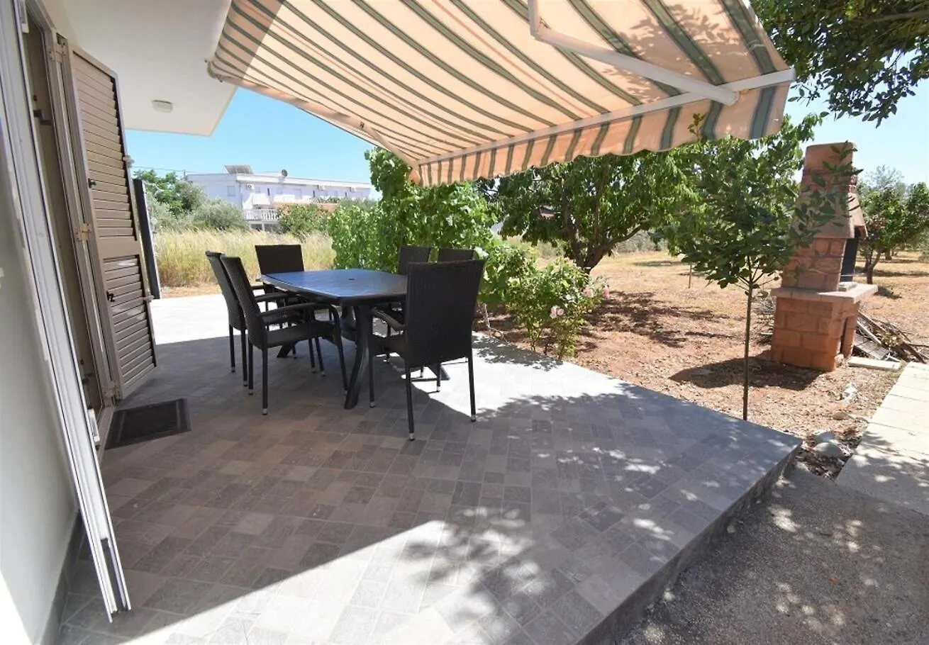 Holiday Home Branka - 80 M From Beach 维尔